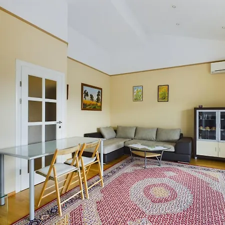 Villa Vila לובראן