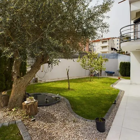 Villa Vila לובראן